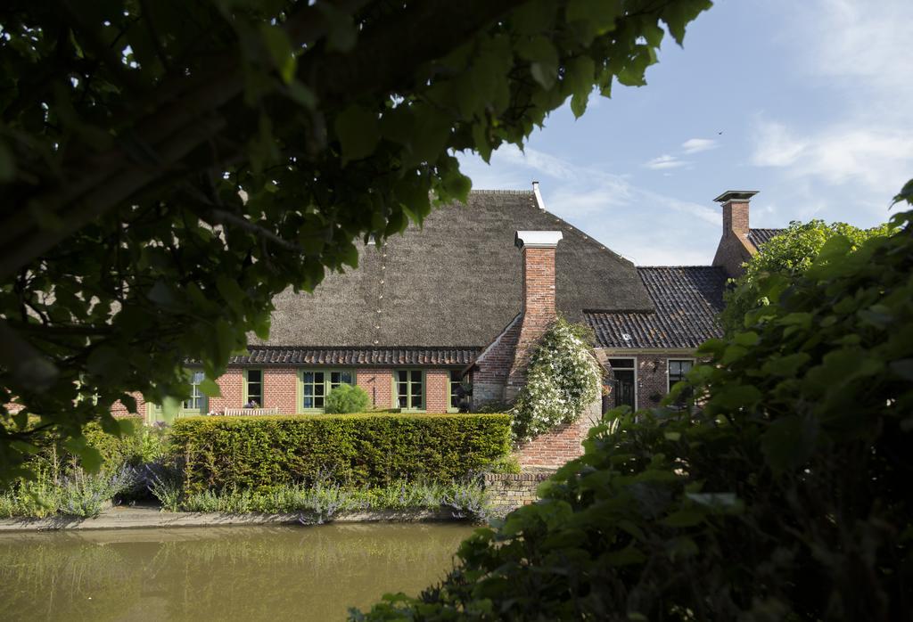 Bed and Breakfast Landgoedlogies Pábema Zuidhorn Esterno foto